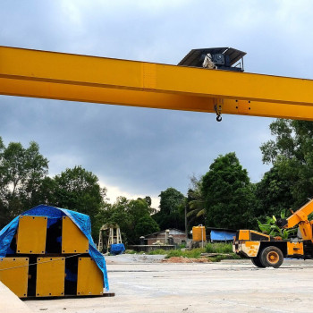 Gantry Cranes (16)